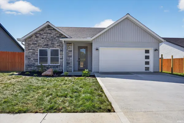 2110 Aruba DR, Bedford, IN 47421