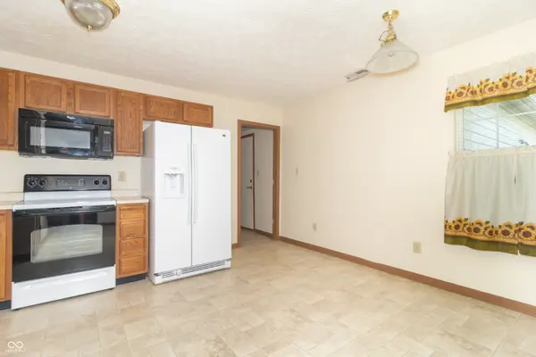 1459 Cypress DR, Greenfield, IN 46140