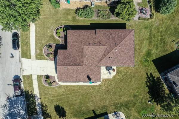 15329 Sunset Ridge DR, Orland Park, IL 60462