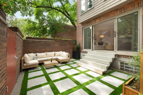 1928 N Larrabee ST, Chicago, IL 60614