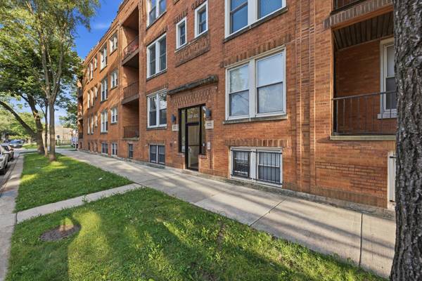 1425 E 68th ST #1, Chicago, IL 60637