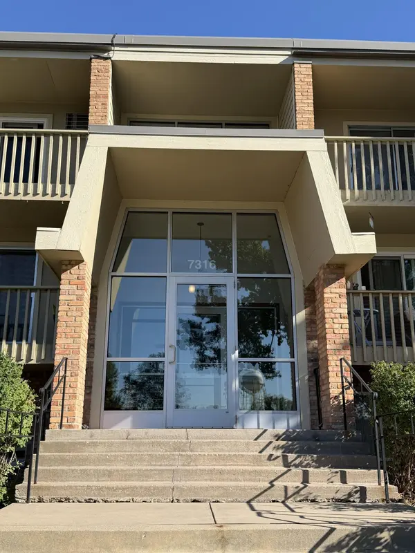 7316 W 22nd ST #305, Saint Louis Park, MN 55426