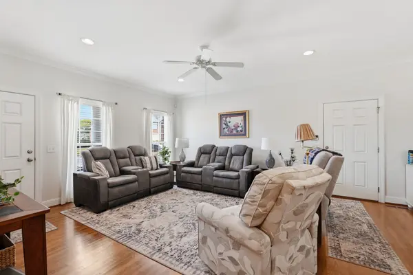 124 Saint James Pl, Cookeville, TN 38501