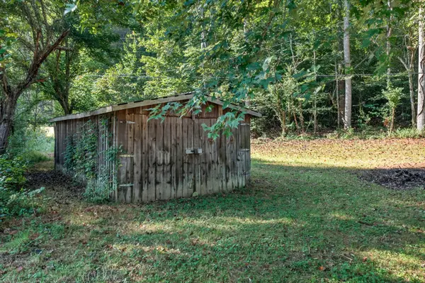 1475 Campground Rd, Clarkrange, TN 38553