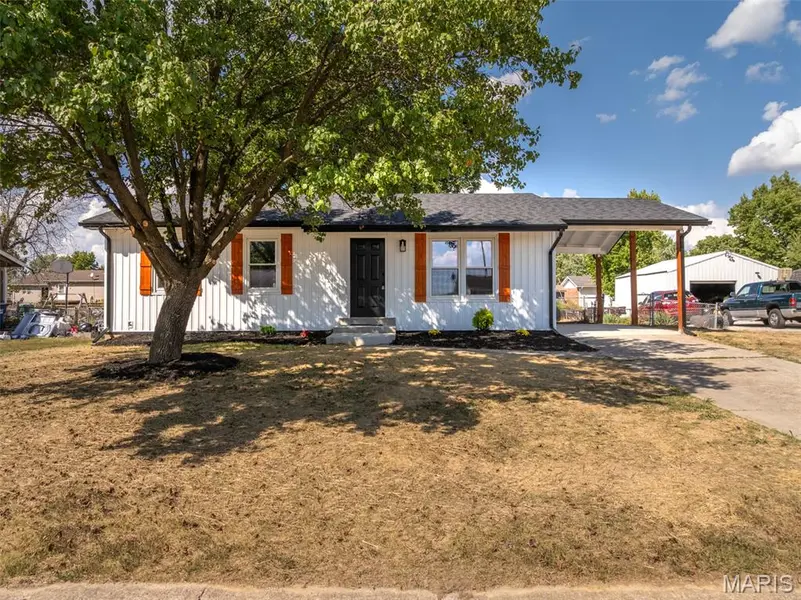 319 Richmond DR, Warrenton, MO 63383