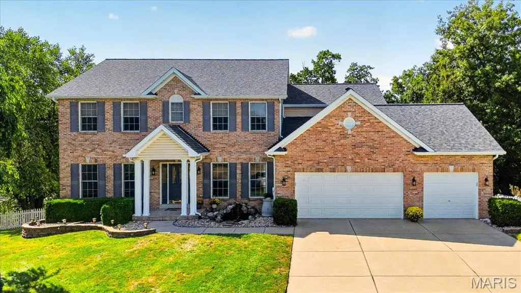 75 Hesters CT, St Charles, MO 63304