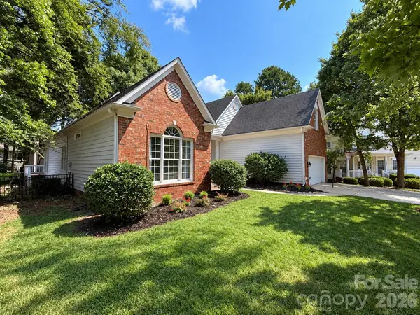 5508 Tullamore LN, Charlotte, NC 28269
