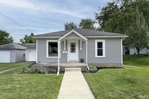 109 W Felicity ST, Angola, IN 46703-2108