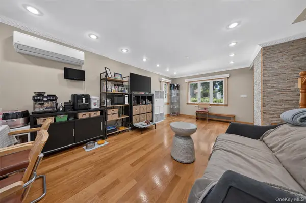 56-18 185th ST, Fresh Meadows, NY 11365