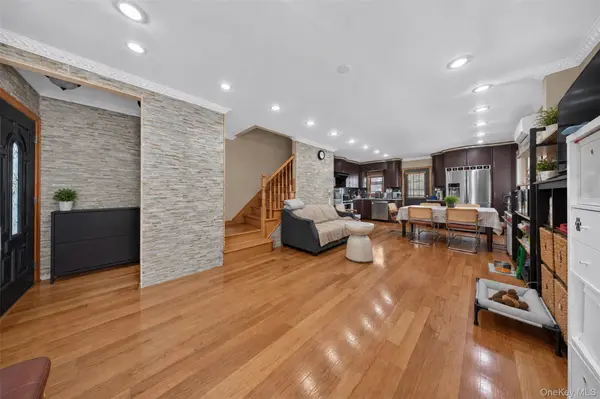 56-18 185th ST, Fresh Meadows, NY 11365