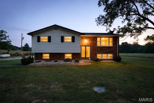 10562 Misplay RD, Bloomsdale, MO 63627