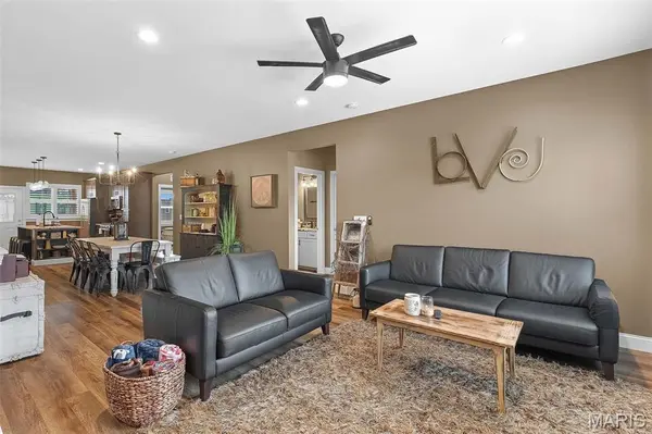 3315 Park AVE, St Louis, MO 63104
