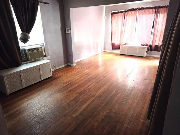 2118 W Garfield BLVD #1, Chicago, IL 60609