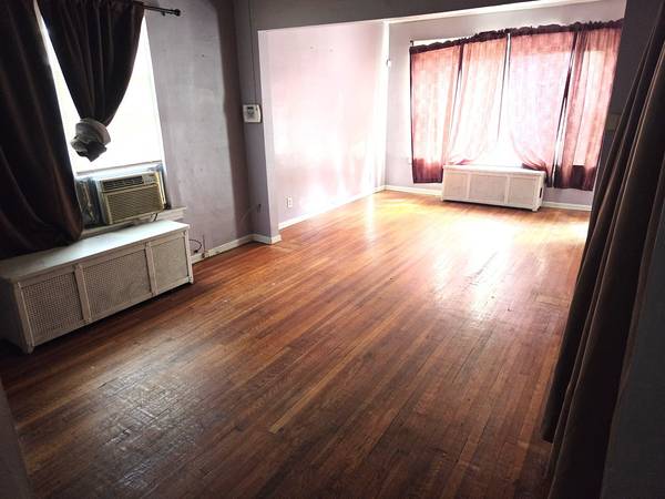 2118 W Garfield BLVD #1, Chicago, IL 60609