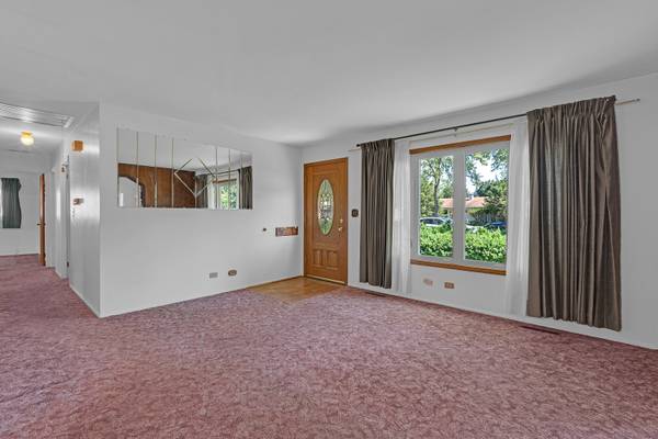 36672 N Traer TER, Gurnee, IL 60031