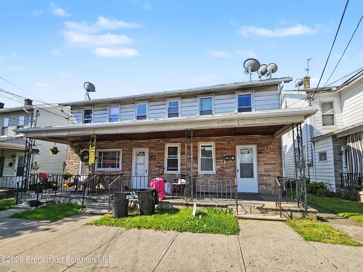 1427-1431 Washburn ST, Scranton, PA 18504