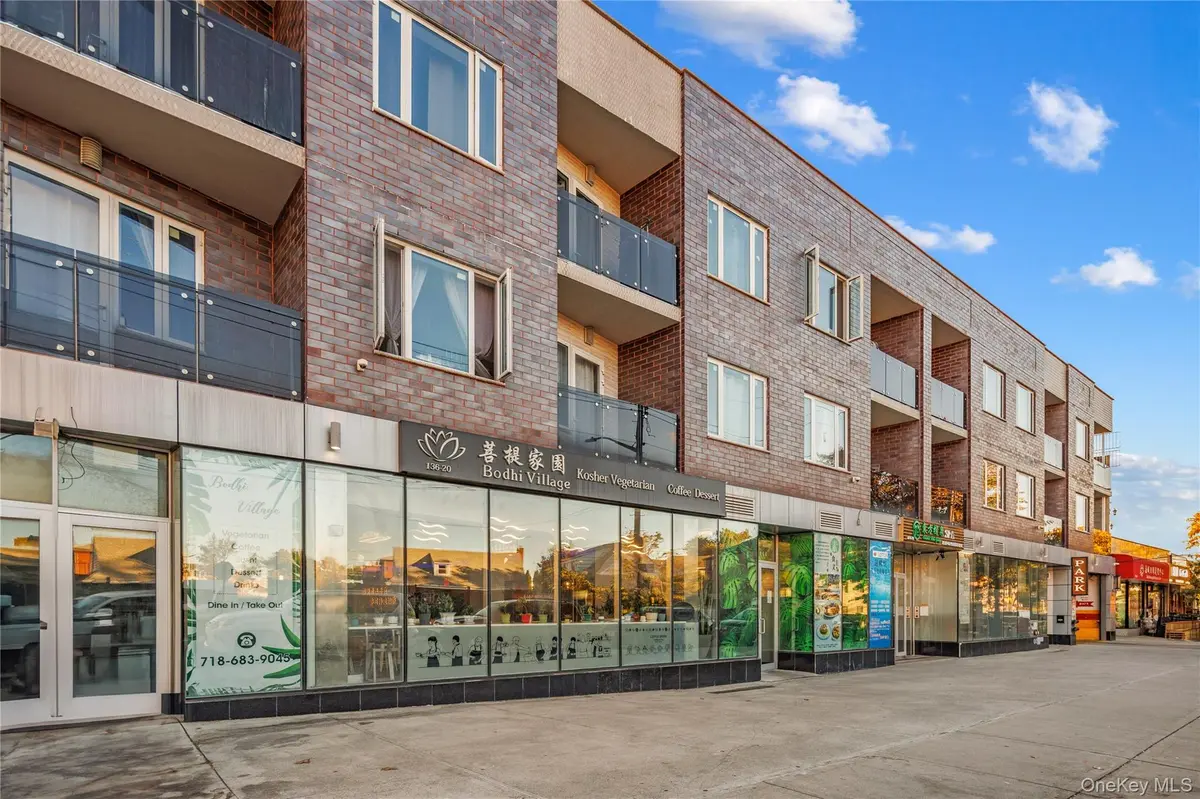 136-20 Booth Memorial AVE #3K, Flushing, NY 11355