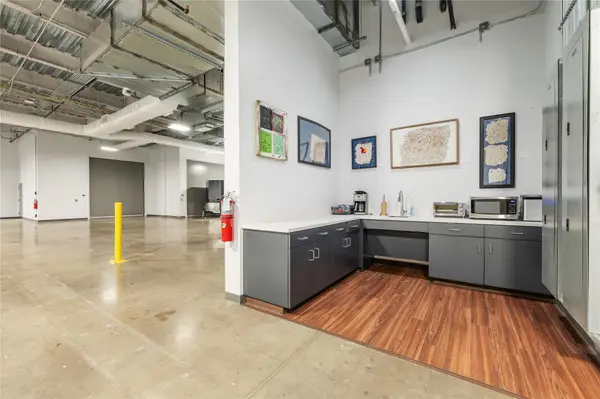 4229 N FM 620 RD #210, Austin, TX 78734