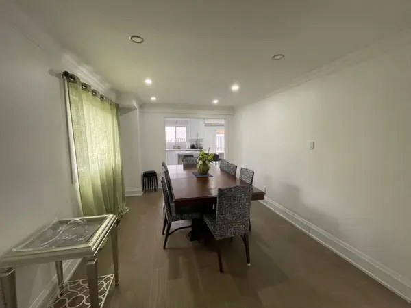 166 Fincham AVE #Main, Markham, ON L3P 4B3