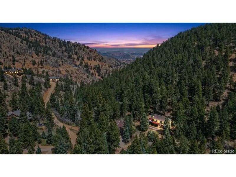 5130 Neeper Valley, Manitou Springs, CO 80829
