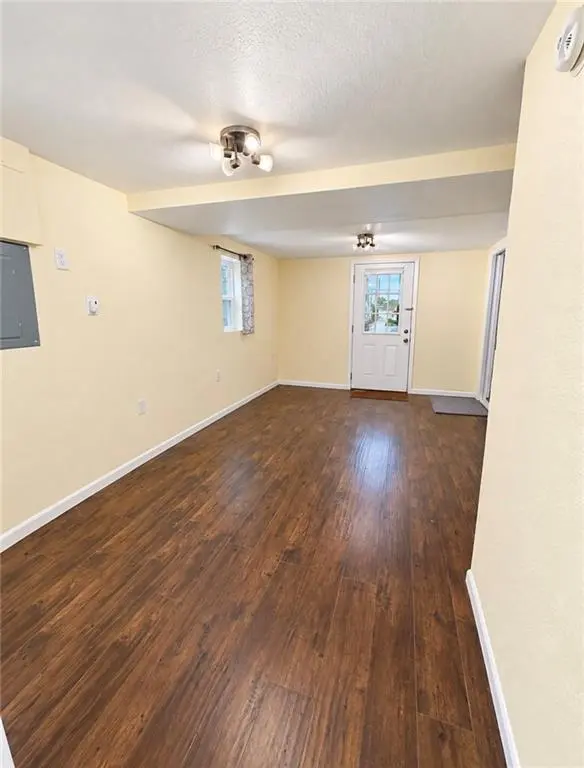 215 W 8th ST, Maryville, MO 64468