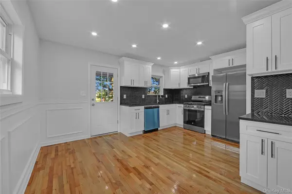 931 E 232nd ST, Bronx, NY 10466