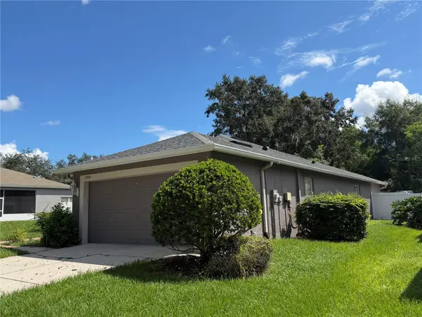 1904 SAMANTHA LN, Valrico, FL 33594