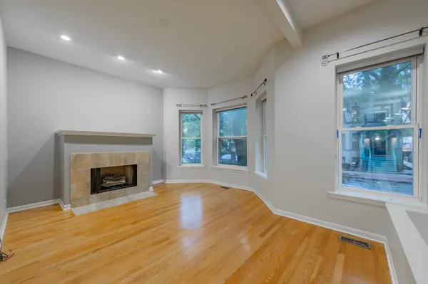 1017 W Dakin ST #1, Chicago, IL 60613