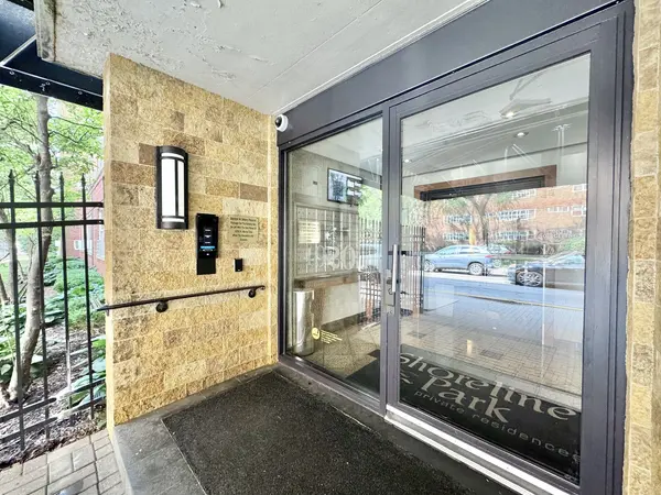 4920 N Marine DR #S208, Chicago, IL 60640