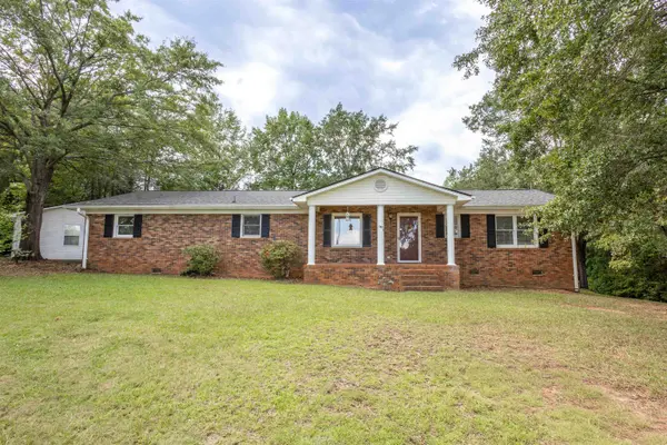 500 W Rutherford ST, Landrum, SC 29356