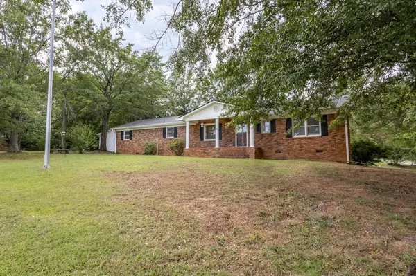 500 W Rutherford ST, Landrum, SC 29356