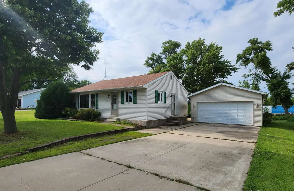1110 Highway AVE, Bird Island, MN 55310