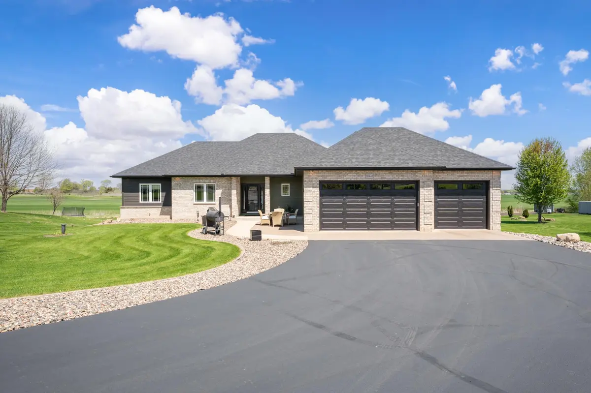 20845 Bentley CT, Farmington, MN 55024