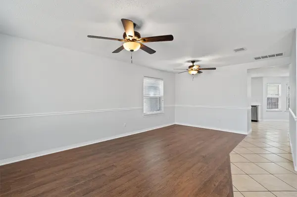 1402 Gulf WAY, Round Rock, TX 78665