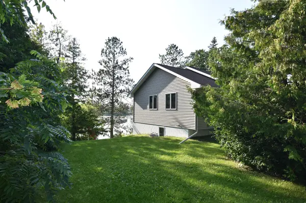 205 2nd AVE SE, Baudette, MN 56623