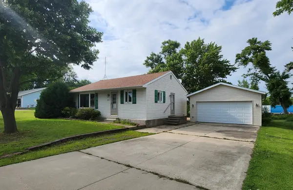 1110 Highway AVE, Bird Island, MN 55310