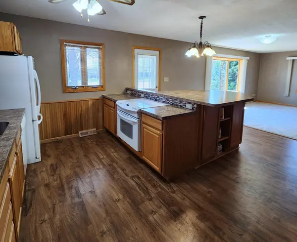 1110 Highway AVE, Bird Island, MN 55310