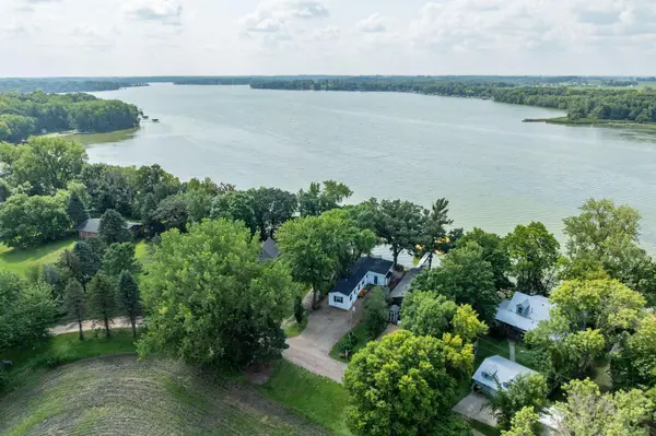 7006 Laura LN, Saint Peter, MN 56082
