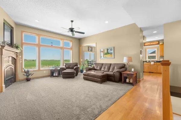 20845 Bentley CT, Farmington, MN 55024
