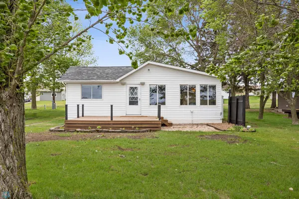 24527 Twilight LN, Pelican Rapids, MN 56572