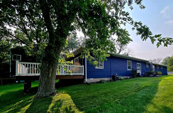6567 N Shore TRL N, Forest Lake, MN 55025
