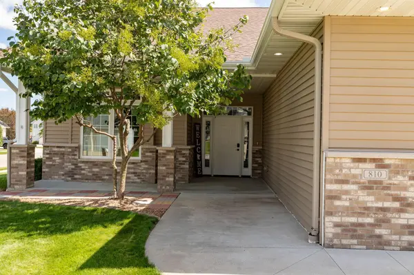 810 9th AVE NW, Byron, MN 55920