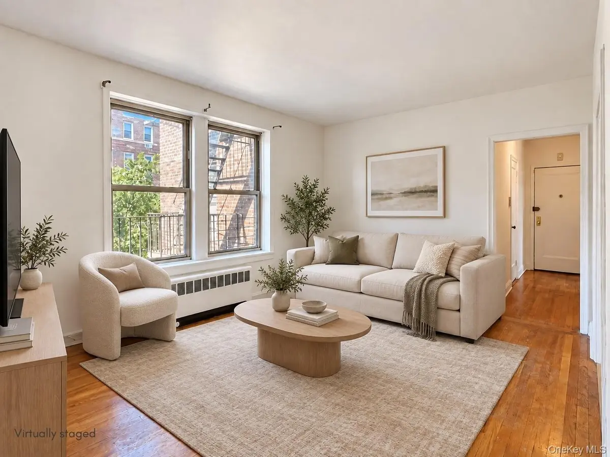 43-10 48 AVE #4o, Astoria, NY 11377