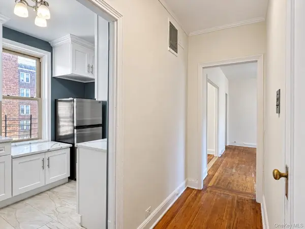 43-10 48 AVE #4o, Astoria, NY 11377