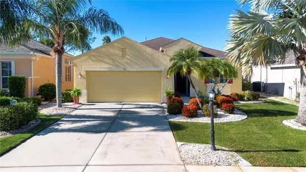 446 NOBLE FAIRE DR, Sun City Center, FL 33573