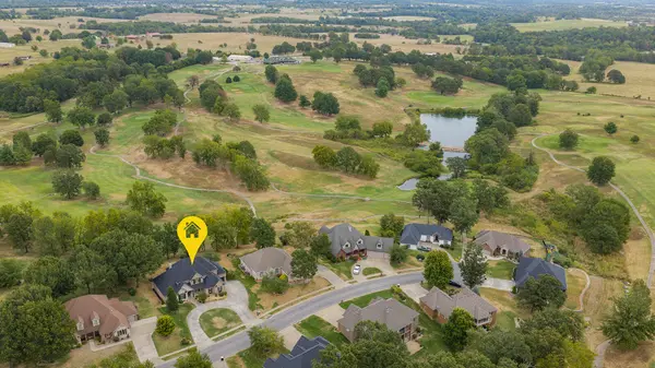 109 E Metalwood DR, Republic, MO 65738