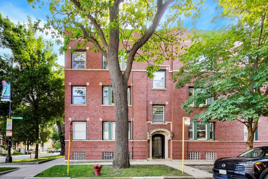 3557 N Hamilton AVE #3, Chicago, IL 60618