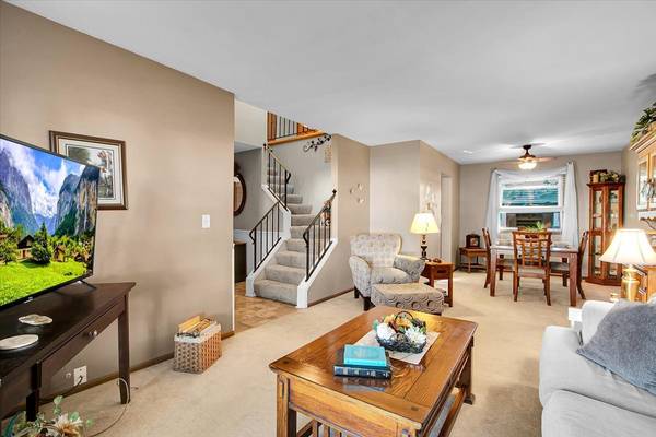 1650 Kautz RD, Aurora, IL 60504