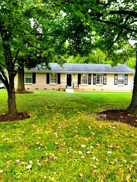 1930 Ransom Dr, Murfreesboro, TN 37130