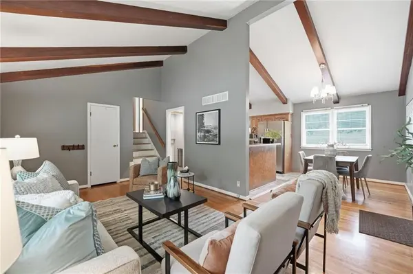 8133 W 93rd ST, Overland Park, KS 66212